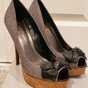 Peeptoe pumps